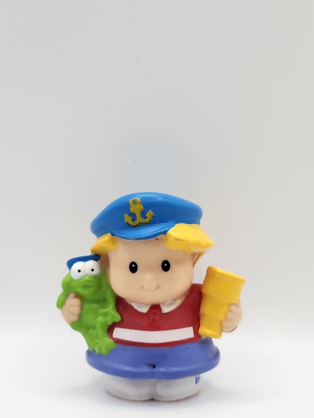 Fisher-Price Little People Sailor Captain Eddie Green Frog Yellow Telescope 2007